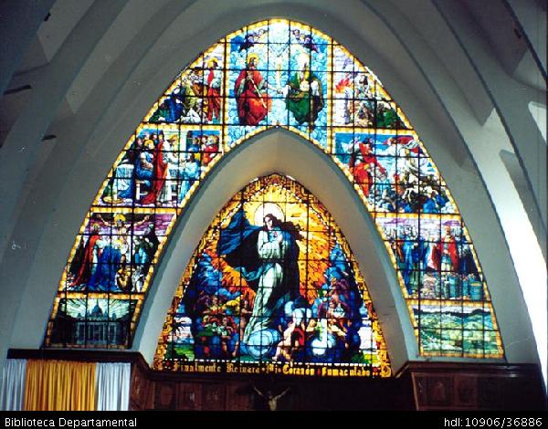 Vitral de la iglesia de La Inmaculada Concepción - Biblioteca Digital -  Universidad Icesi