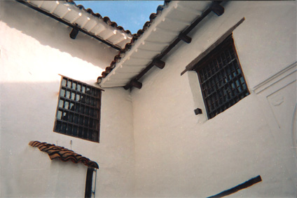 063-16.jpg