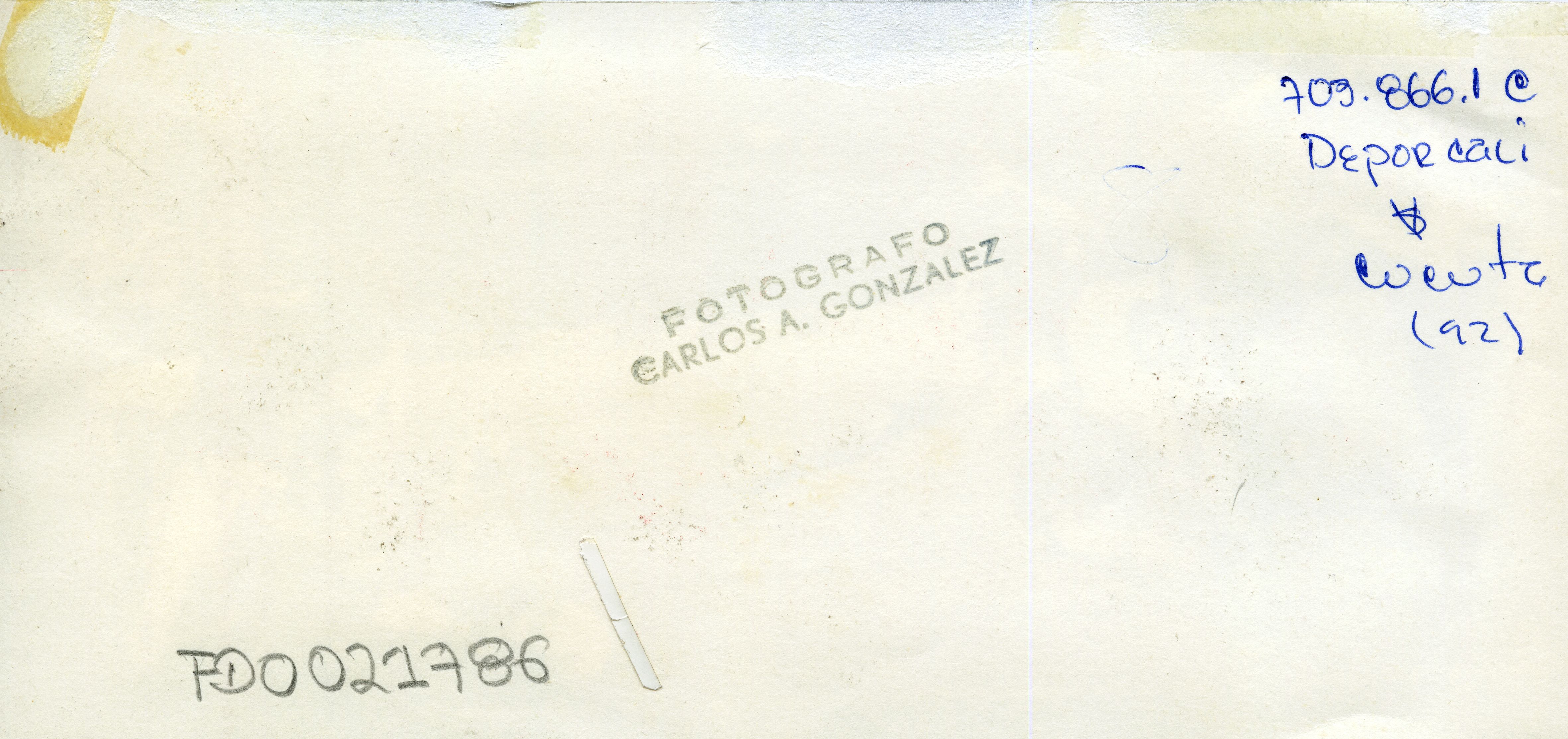 FDO021786A.jpg