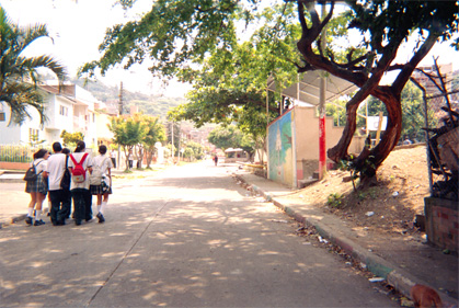 050-18.jpg