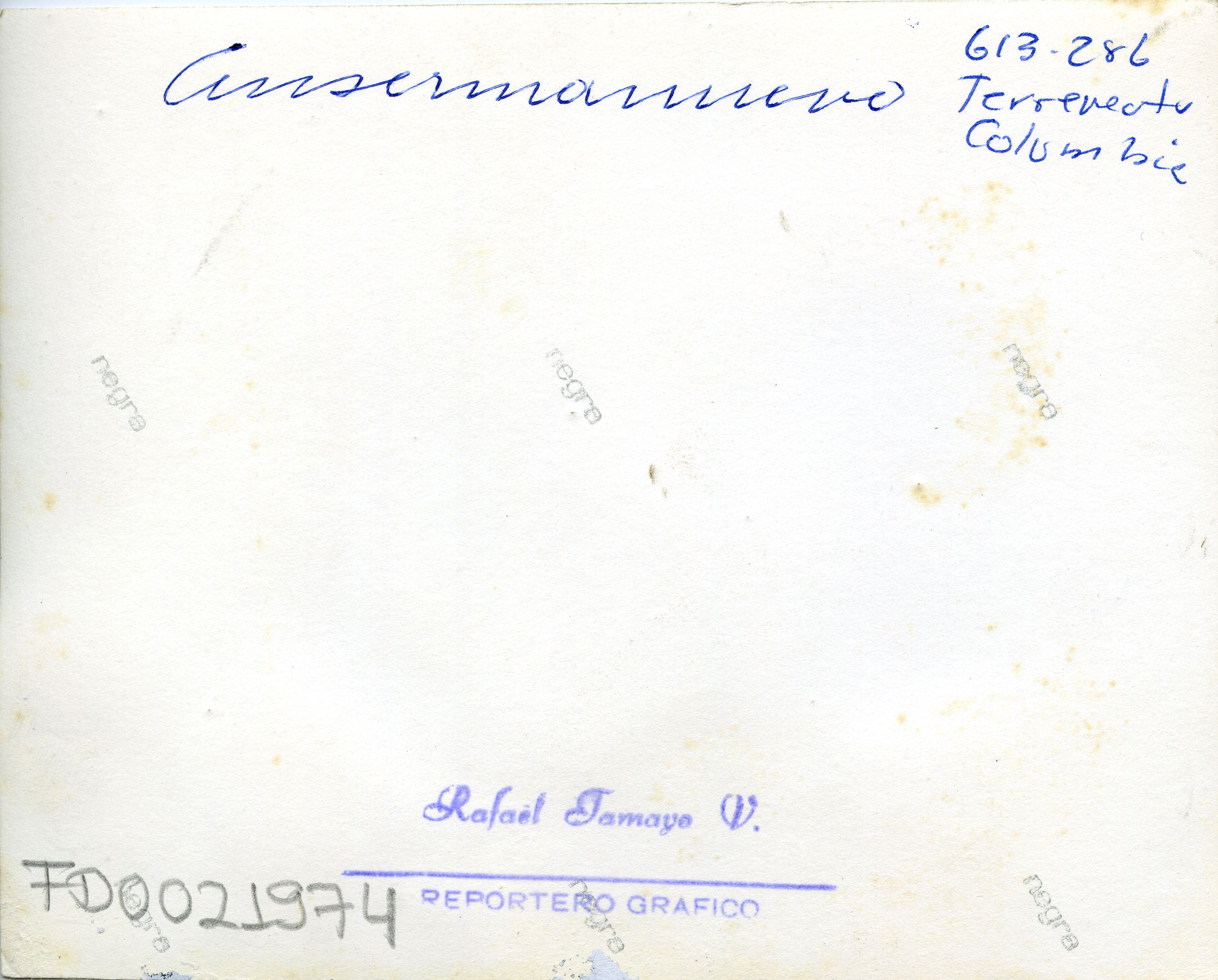 FDO021974A.jpg