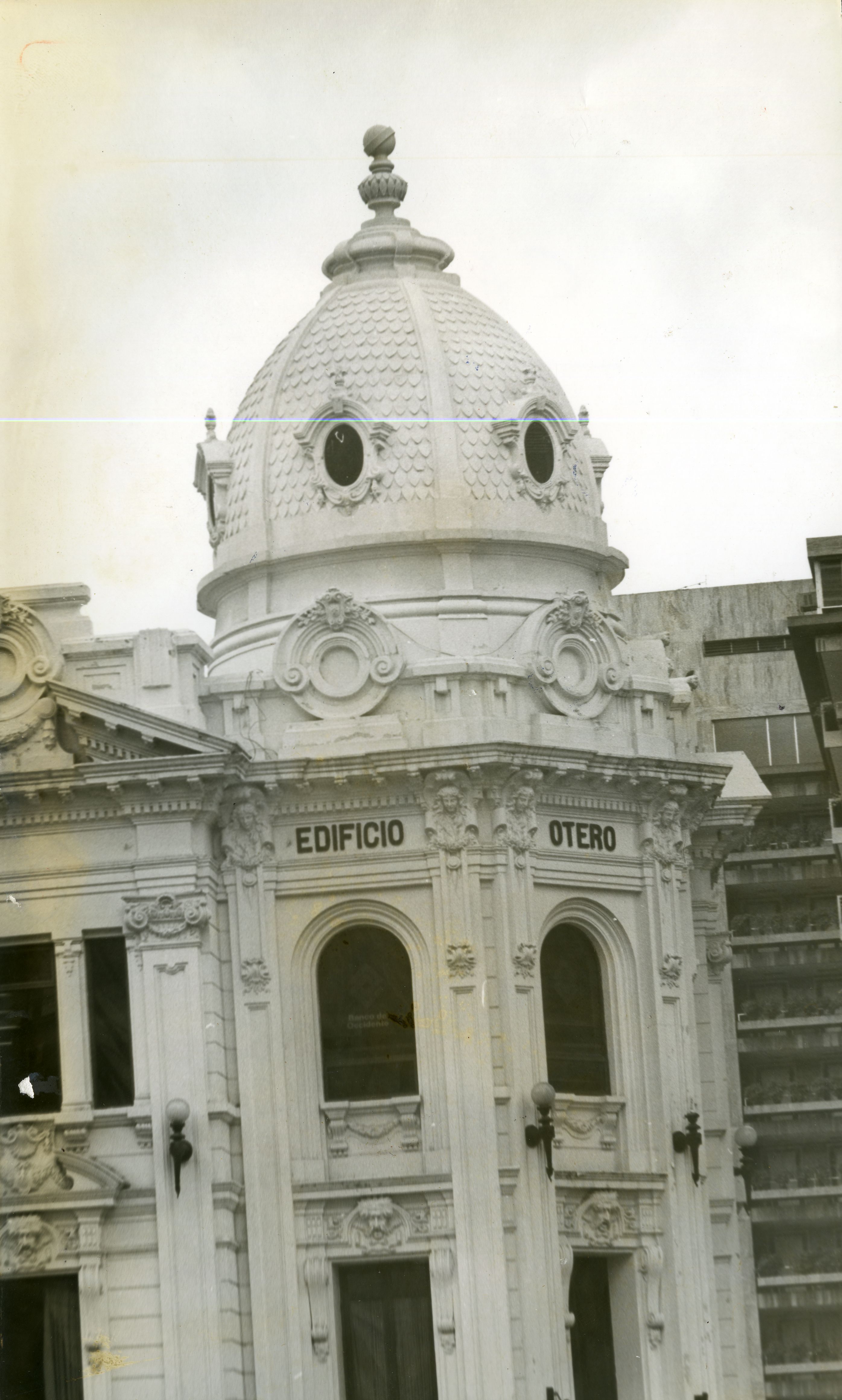 FDO022102.jpg