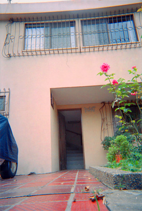 037-25.jpg