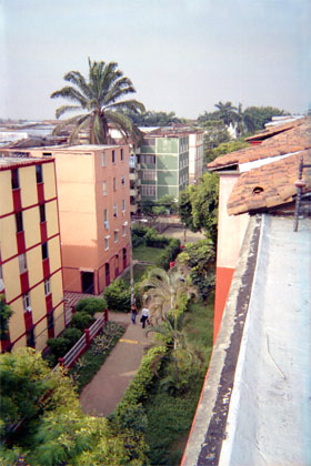 100-22.jpg