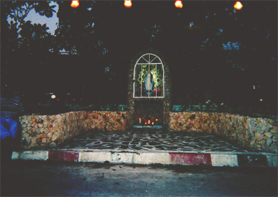 079-17.jpg