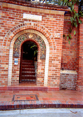 052-10.jpg
