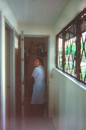 376-00.jpg