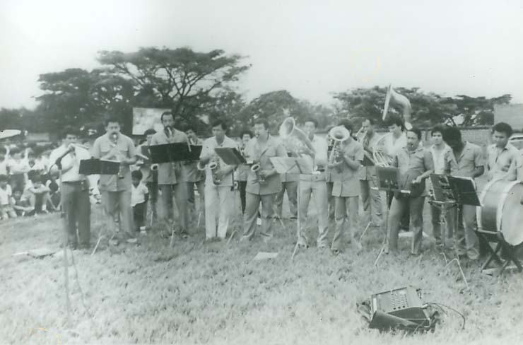 BUGALAGRANDE 07.jpg