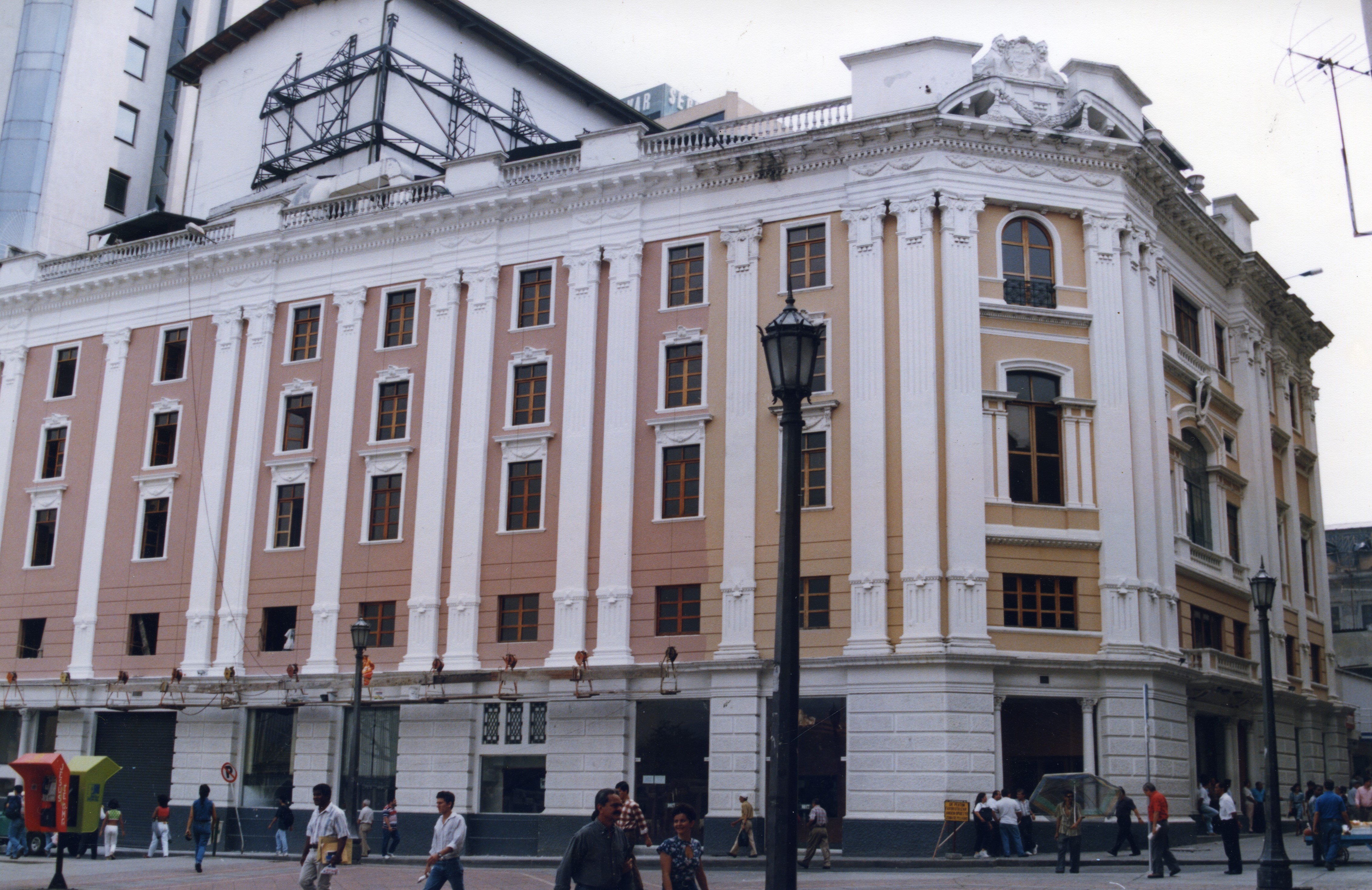 FDO014877.jpg