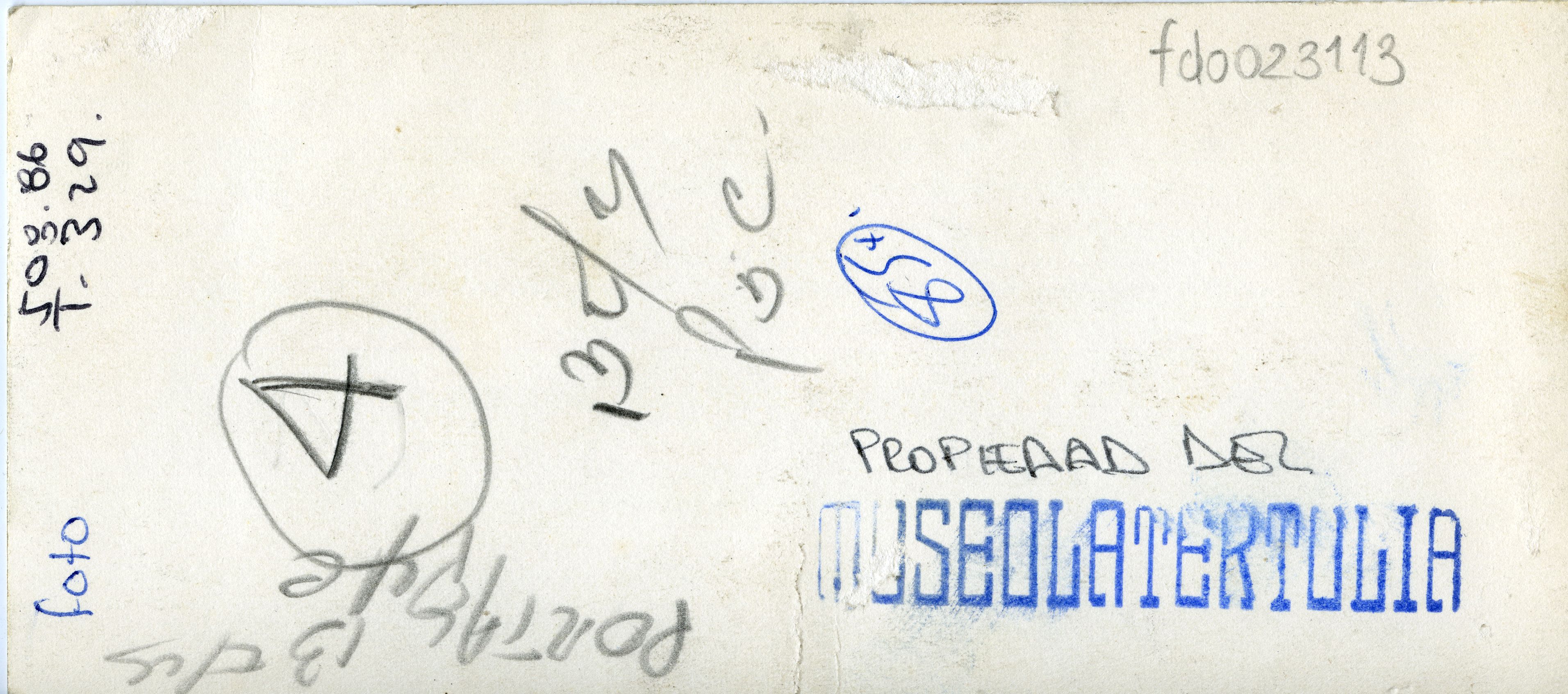 FDO023113A.jpg