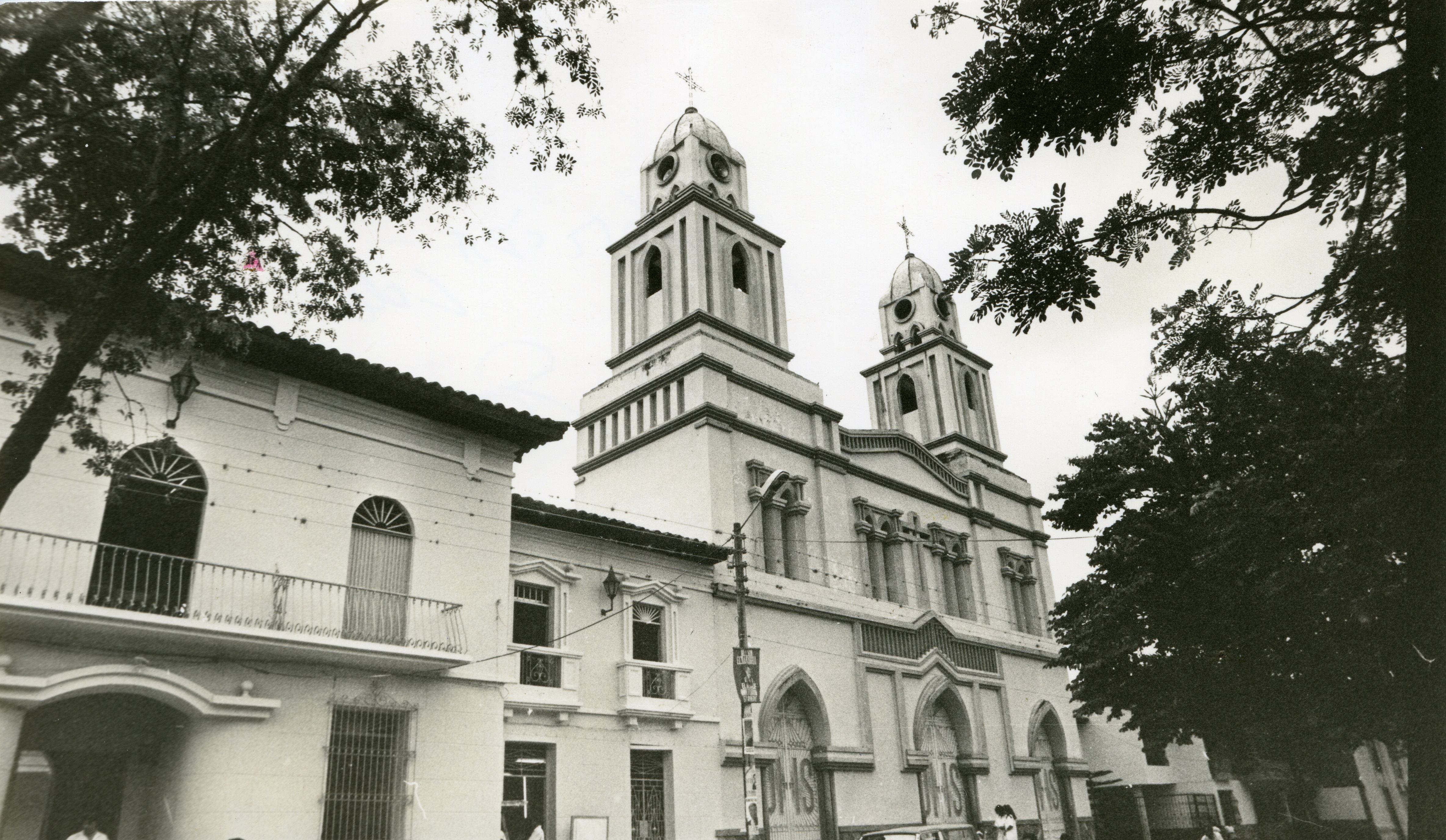 Fdo016094.jpg