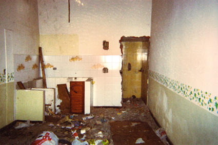 051-11.jpg