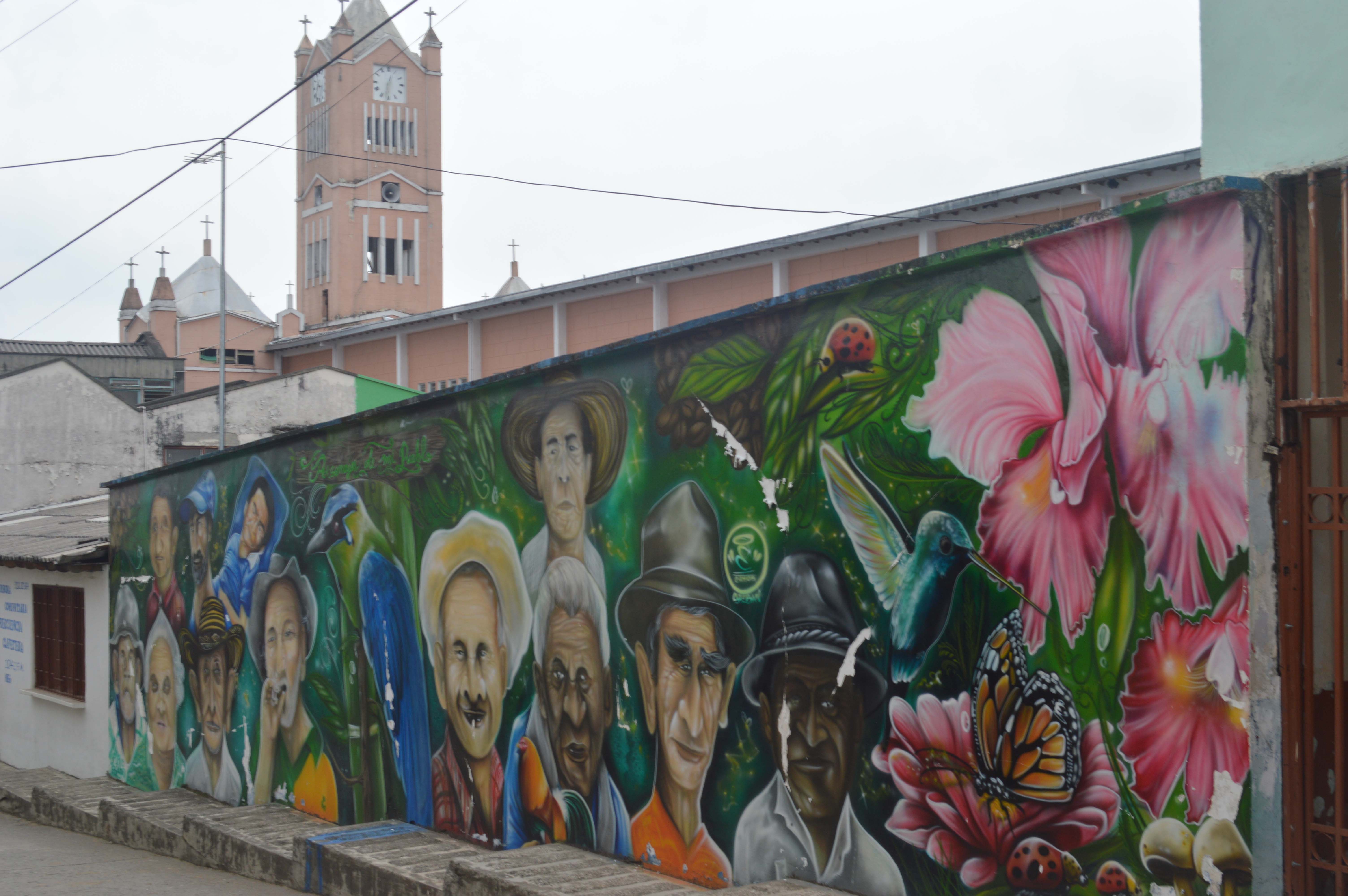 PCCC0984_Mural de personajes tipicos.jpg