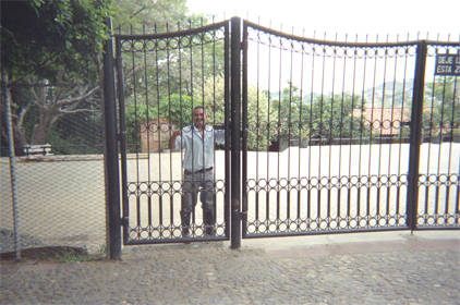 196-7.jpg