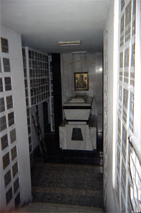 216-00.jpg