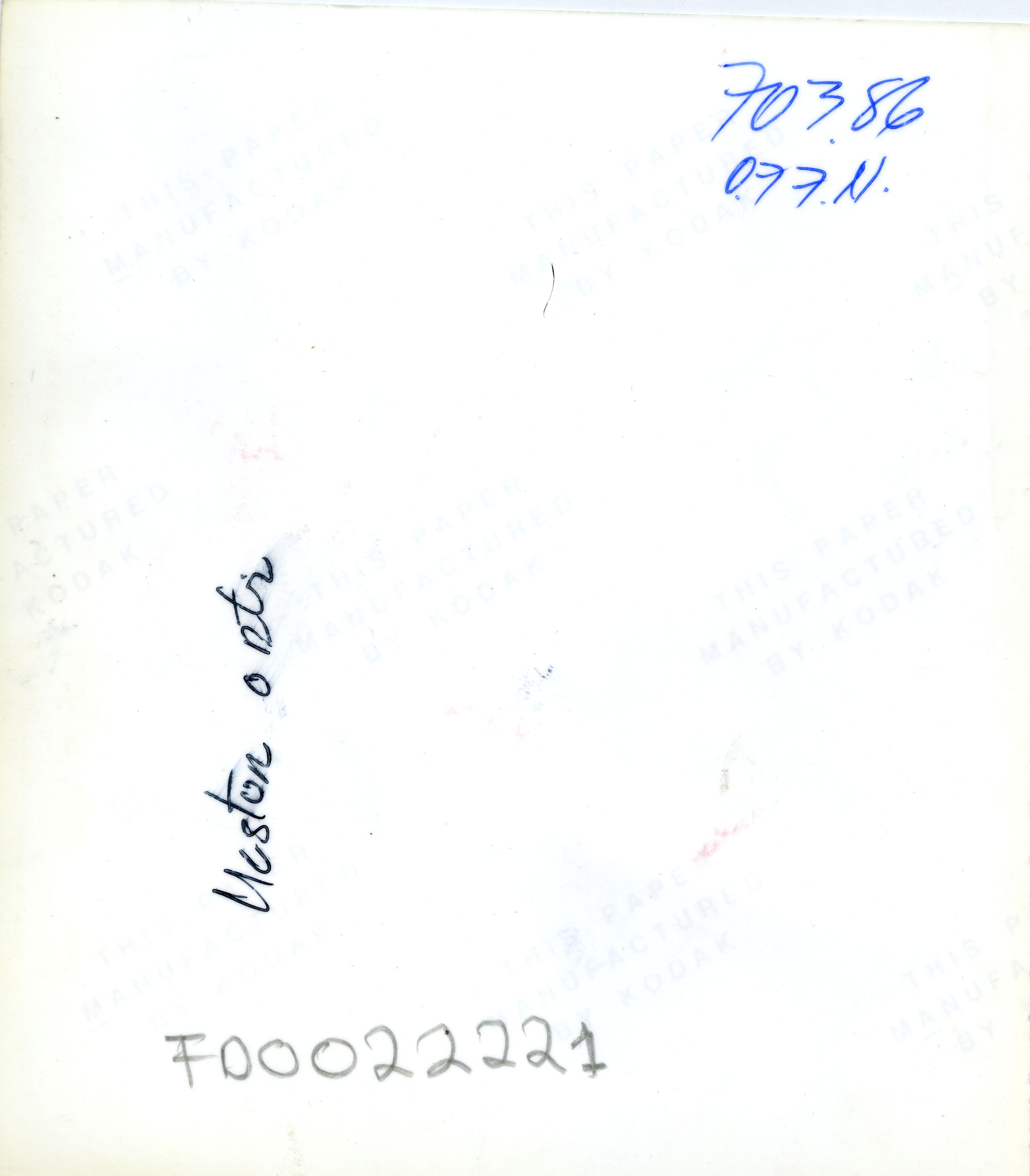 FDO022221A.jpg