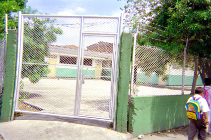 201-10.jpg