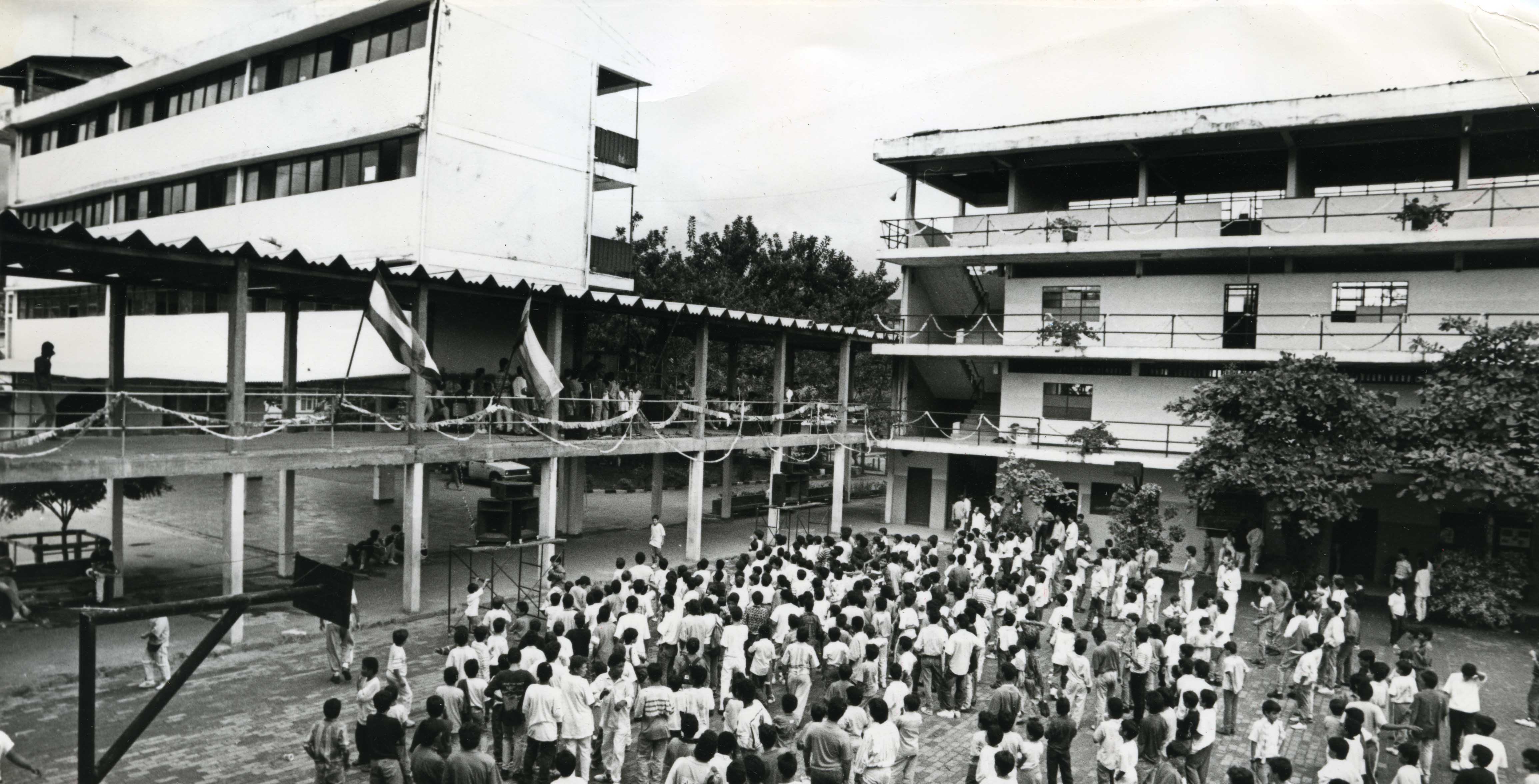 fdo 09197.jpg
