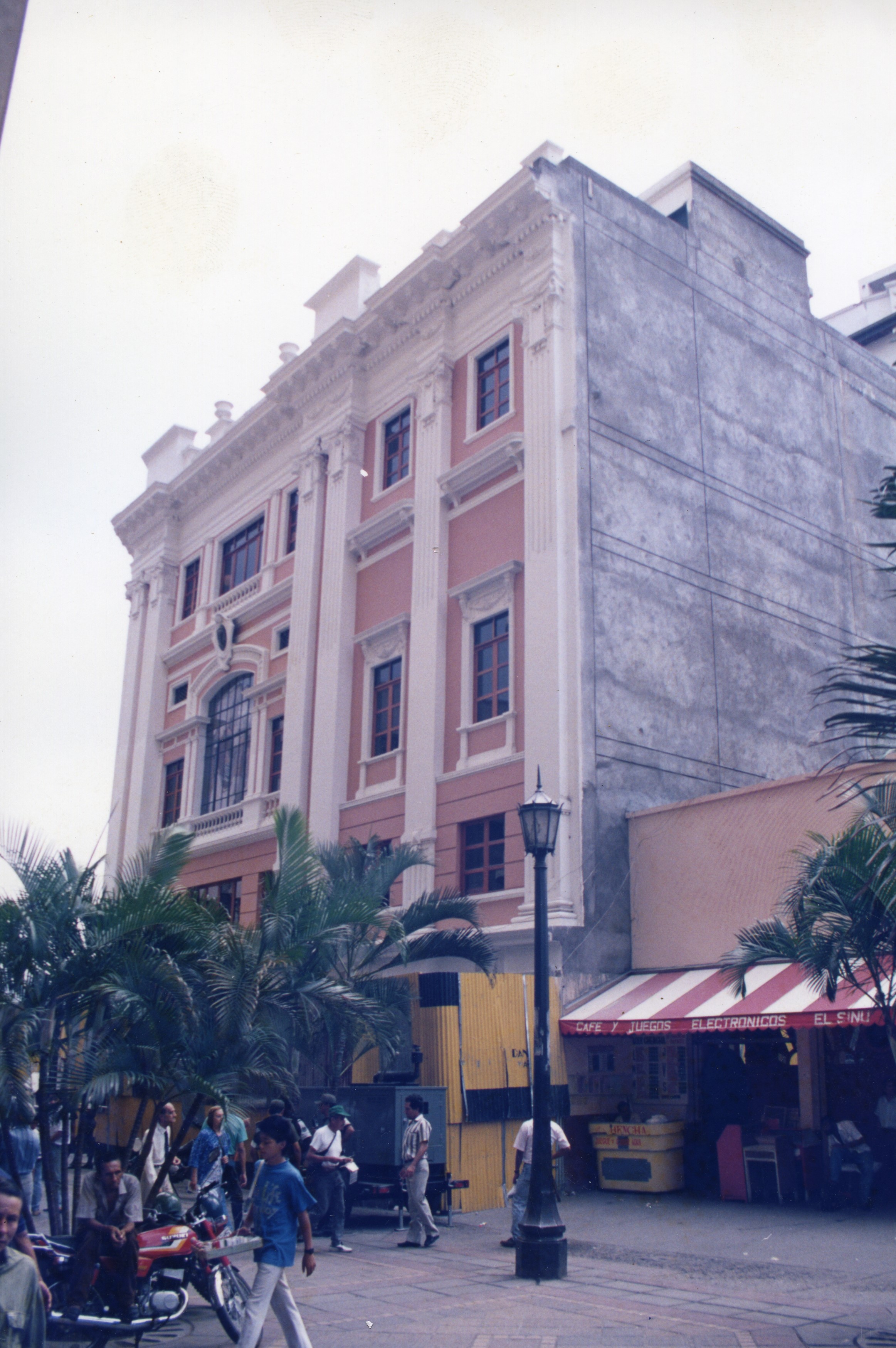 FDO014876.jpg
