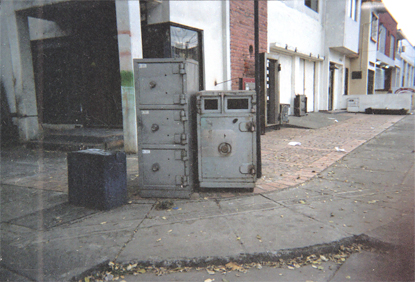 196-19.jpg