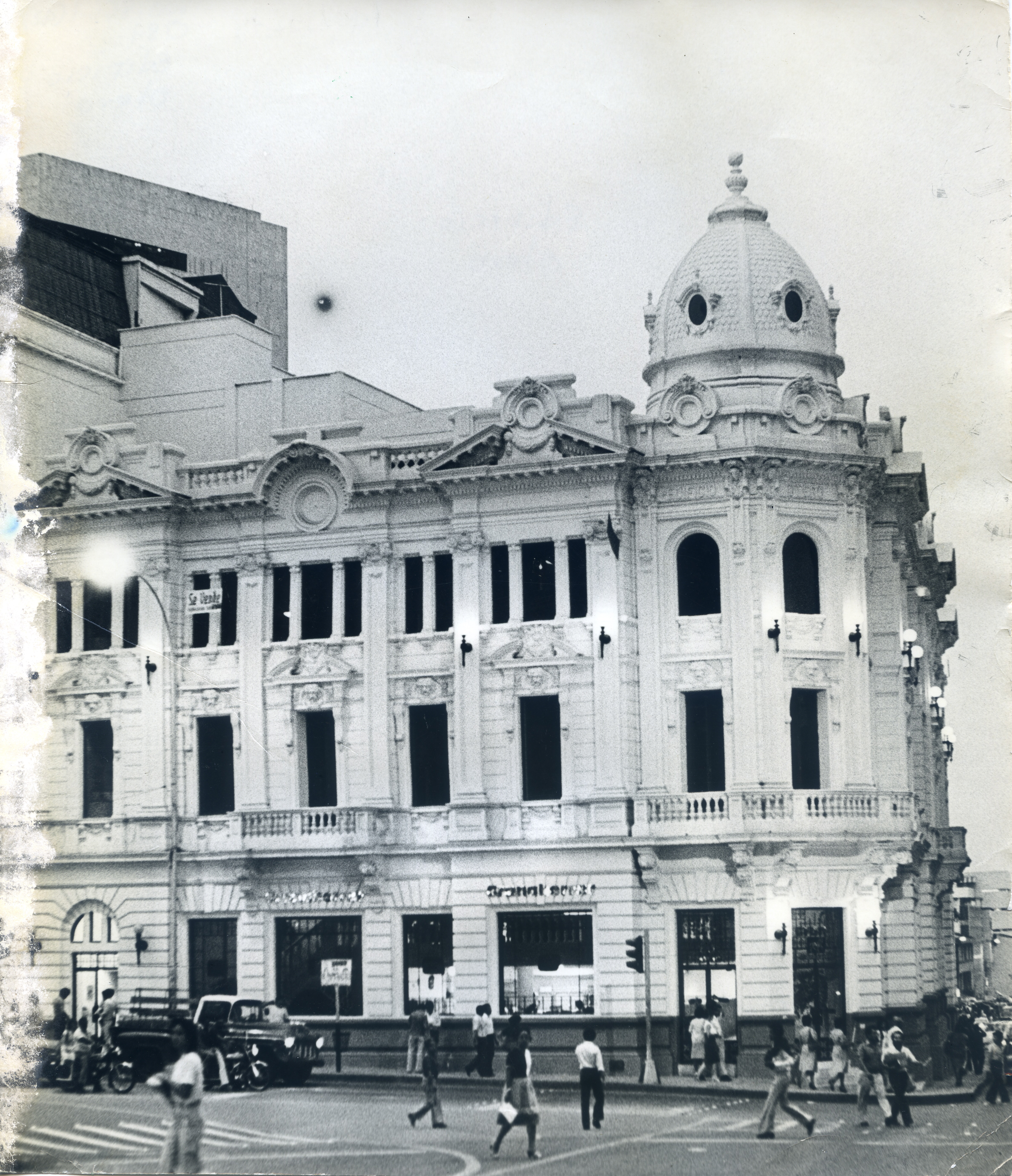Fdo014279.jpg