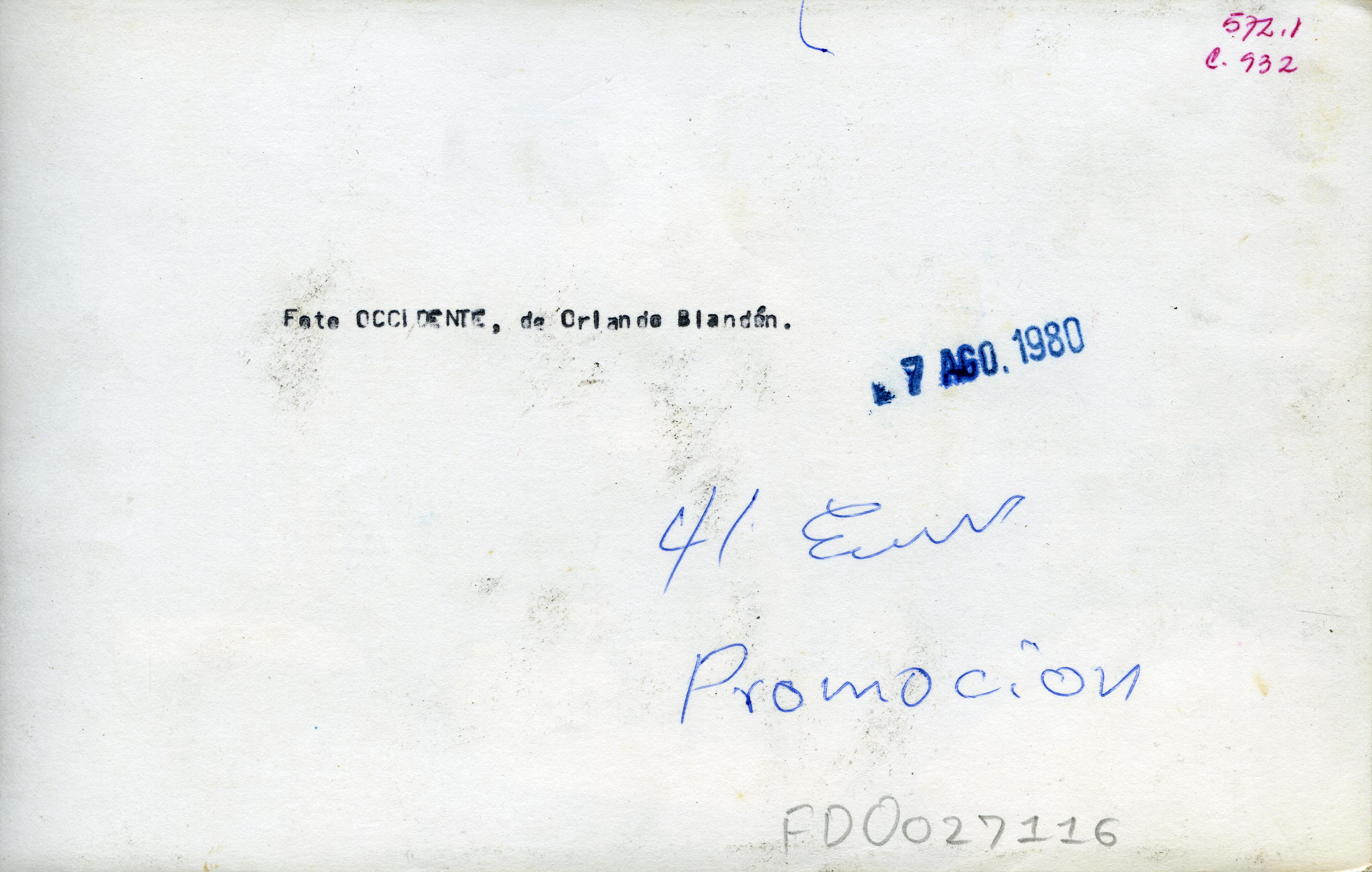 FDO027116A.jpg
