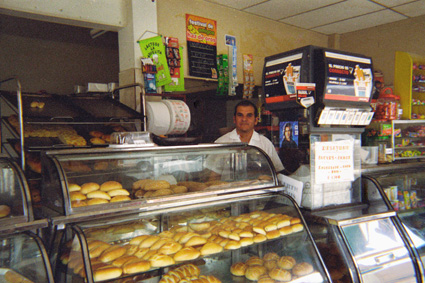 057-00.jpg