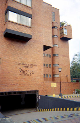 351-00.jpg